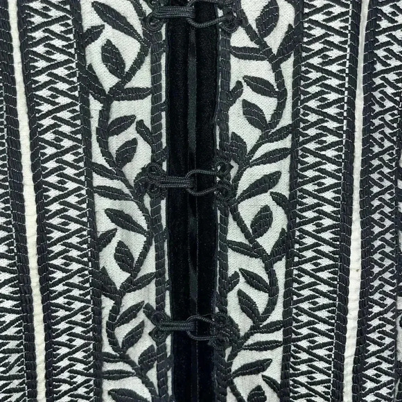 Wallis Women’s Black White Sophisticated Chic‎ Lined Embroidered Jacket 12 - Picture 4 of 7